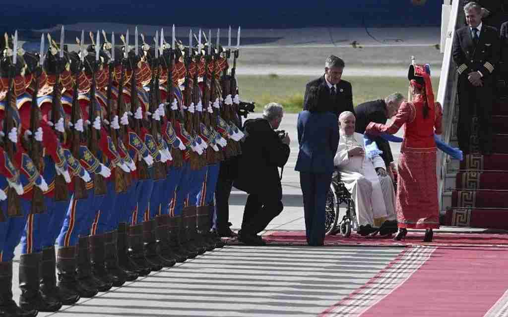 Papa Francesco è in visita evangelica in Mongolia, è il primo pontefice ad arrivare nel Paese  asiatico