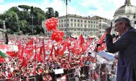 Cgil, a Roma la manifestazione per i diritti costituzionali. Landini: “Salario, pensioni e difesa del reddito”