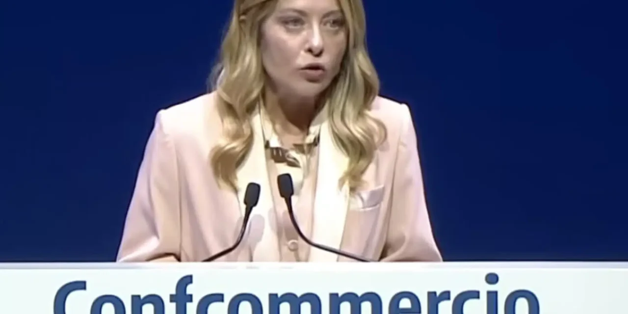 Meloni rilancia il taglio dell’Irpef: “No a nuove tasse sui patrimoni, sostegno al ceto medio”