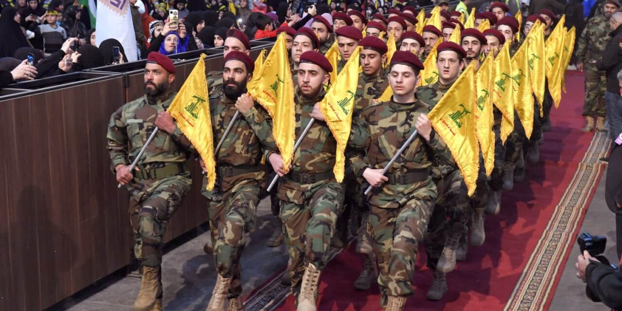 Hezbollah cambia tattica contro l’IDF: droni, imboscate e guerra di logoramento nel sud del Libano