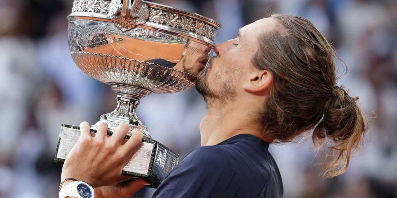 Roland Garros, sfuma il sogno di Cobolli: Zverev conquista il suo primo titolo Slam